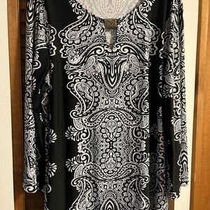 Sunny Leigh Black and White Paisley Tunic